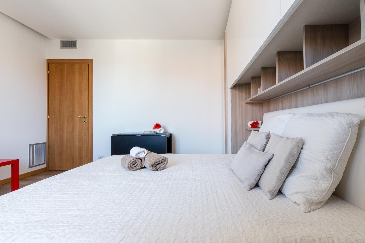Alessia'S Flat - Sarpi 2 Apartment Milan Bagian luar foto